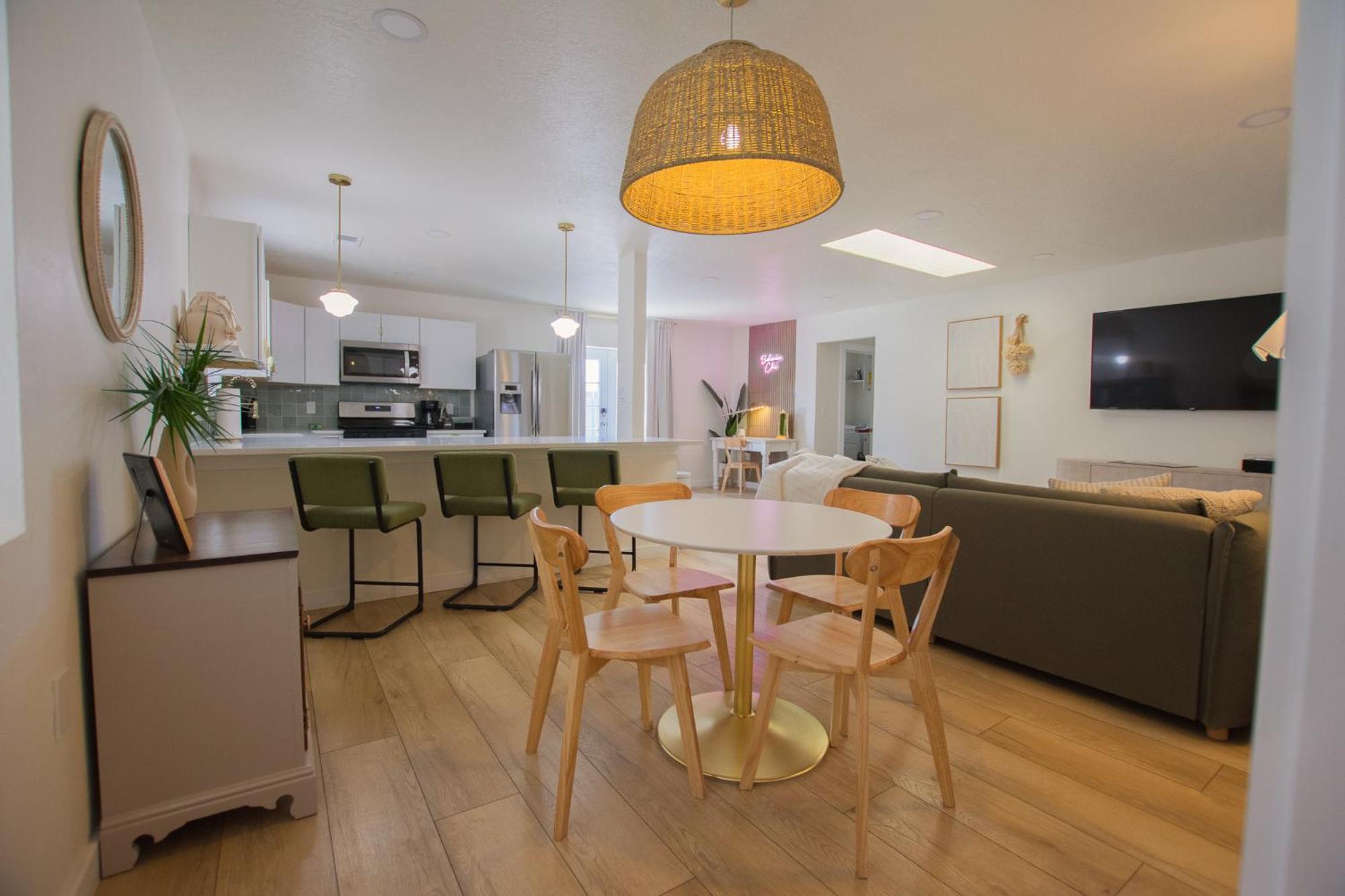 Villa Bohemian Chic An Eclectic Escape-Hot Tub-Pet Friendly-No Pet Fees! Albuquerque Exterior foto