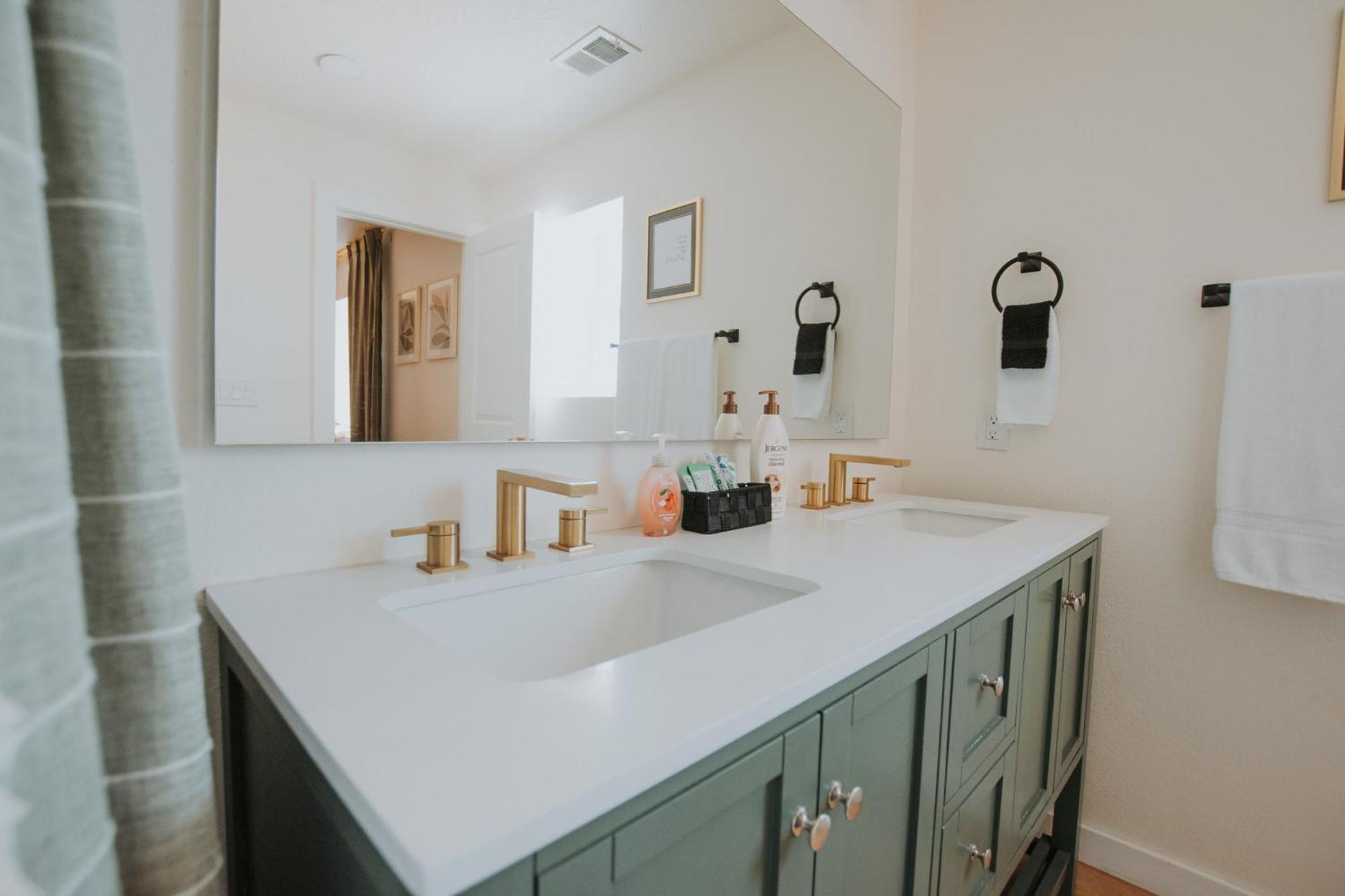 Villa Bohemian Chic An Eclectic Escape-Hot Tub-Pet Friendly-No Pet Fees! Albuquerque Exterior foto